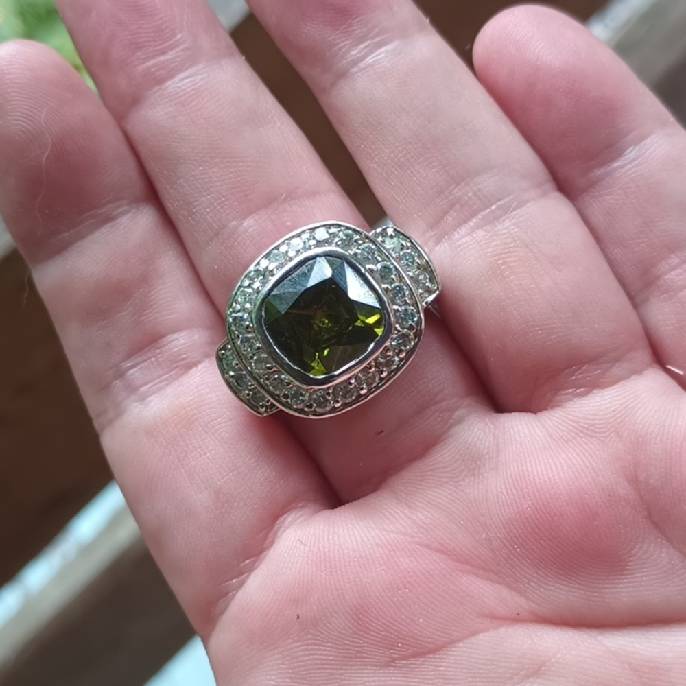 Peridot Multi Faceted Stone w CZ Surrounding Stones on Stainless Steel Band